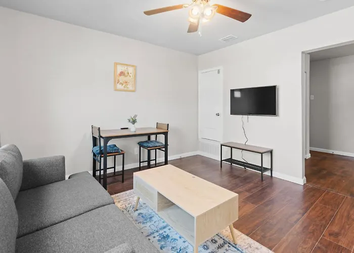 Holiday home Stylish 1-bedroom Retreat In Worth